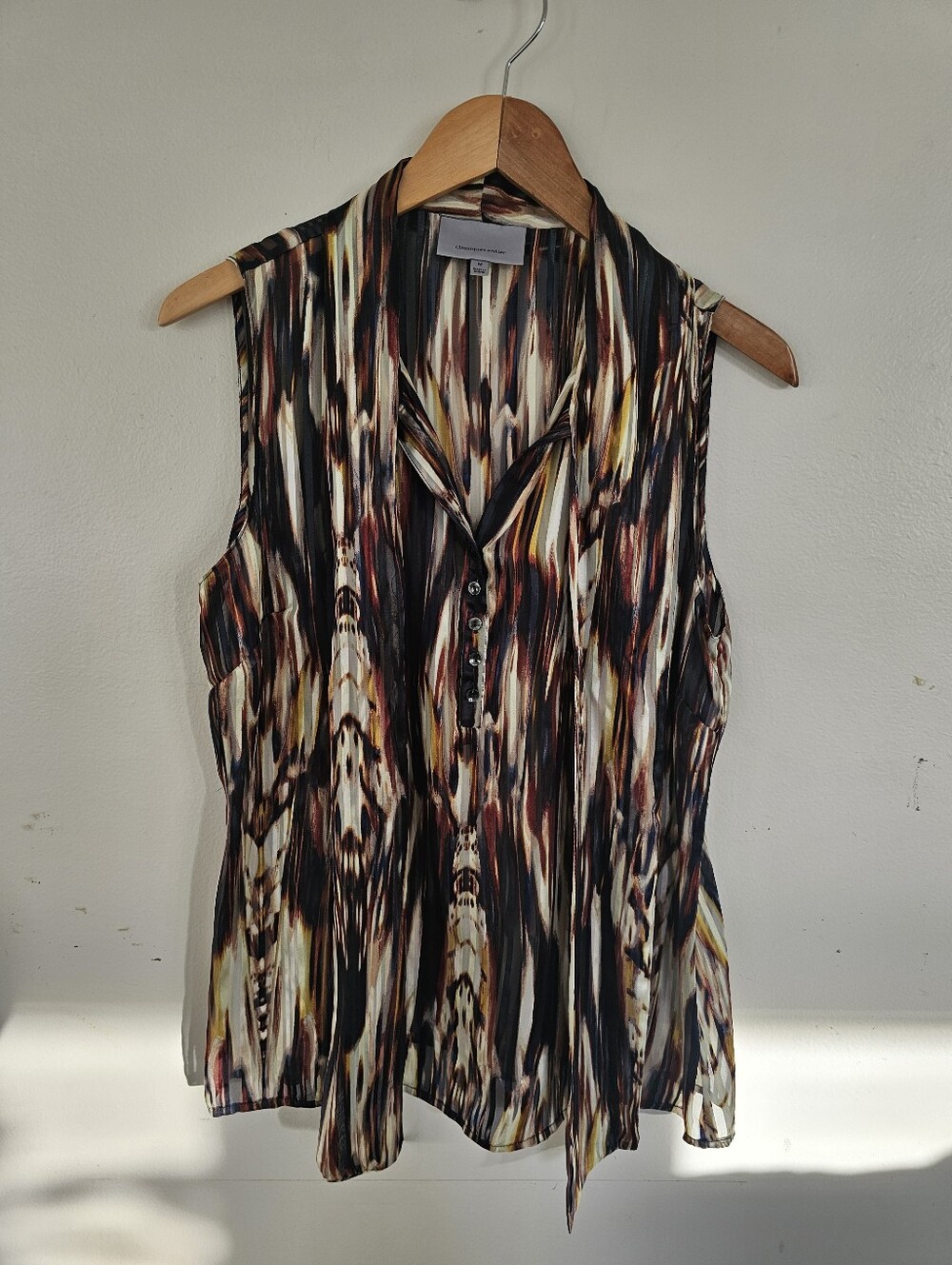 Classiques Entier Sleeveless Multicolor Print Tie-Neck Silk Blouse